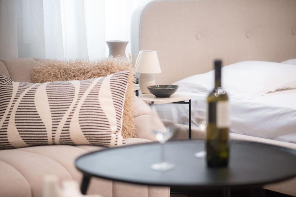 Athenian Luxe & Cozy Studio ภายนอก รูปภาพ