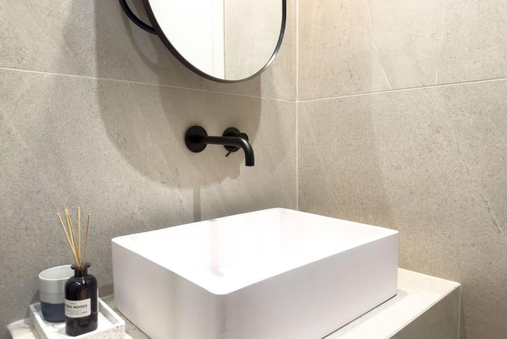 Athenian Luxe & Cozy Studio ภายนอก รูปภาพ
